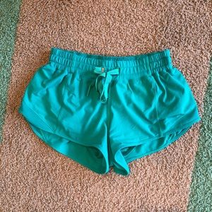 TRADE lululemon hotty hots